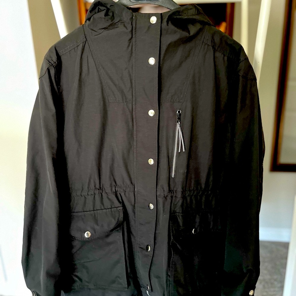 Women’s Black Jcrew windbreaker/raincoat size XL